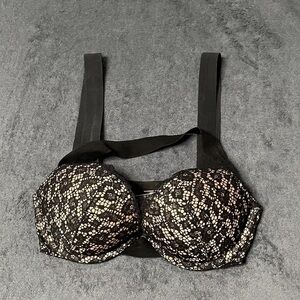 Victorias Secret Bra 32D Very Sexy Black Nude Lace Push Up Pigeonnant Cage Strap
